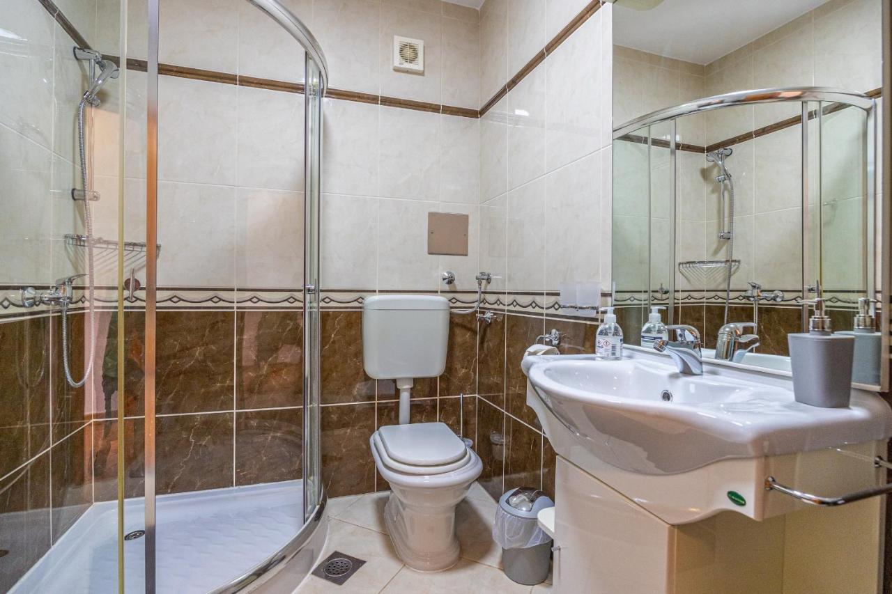Apartments Lacic 2 Crikvenica Bagian luar foto
